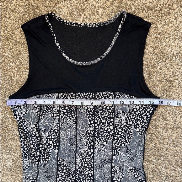 Jessica Dress Black White Random Design Sleeveless Reverse Seams on Panels Sz 8 - Picture 9 of 11